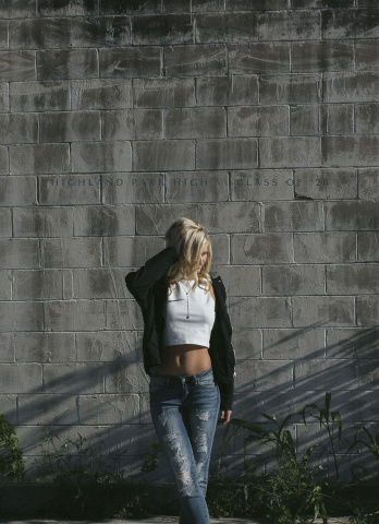 Modern Grad Type Top